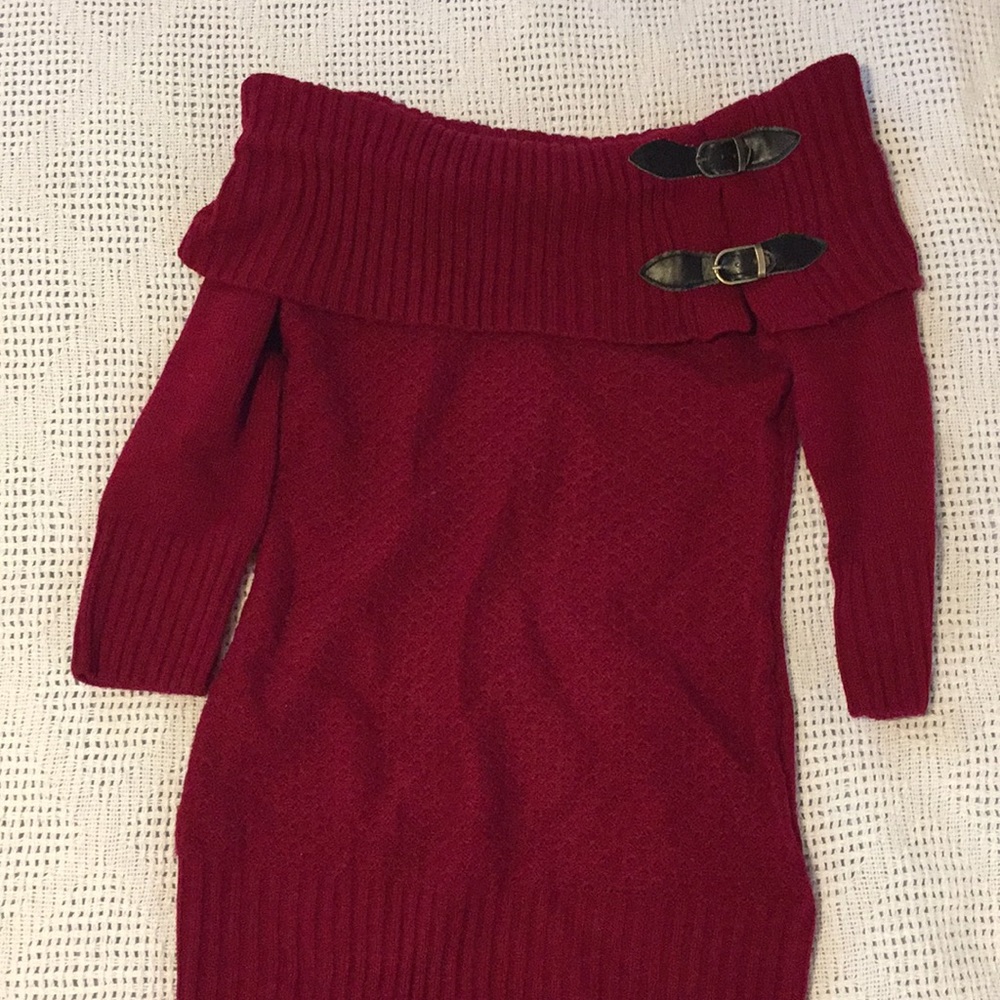 Candie's red sweater